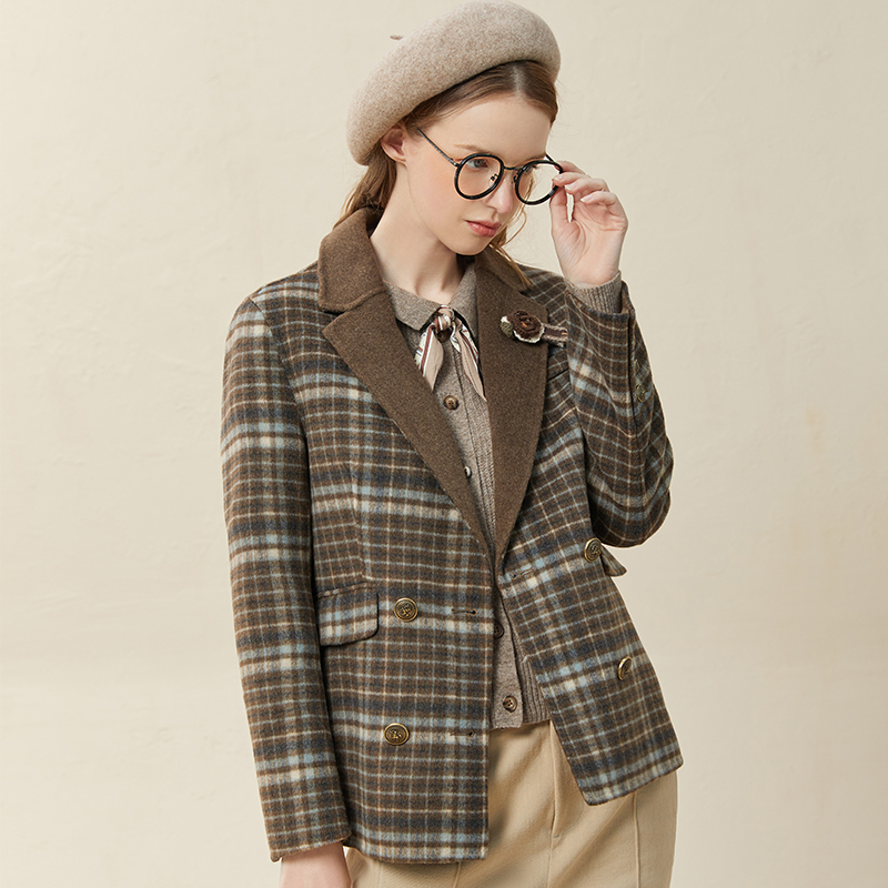Famecoco范可儿复古格子西装外套女小个子秋冬毛呢短款双排扣西服F228AW006