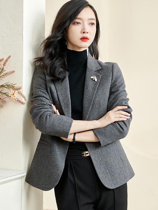 米思阳2025秋季新款时尚气质修身西装简洁干练一粒扣羊毛外套3381 商品图2