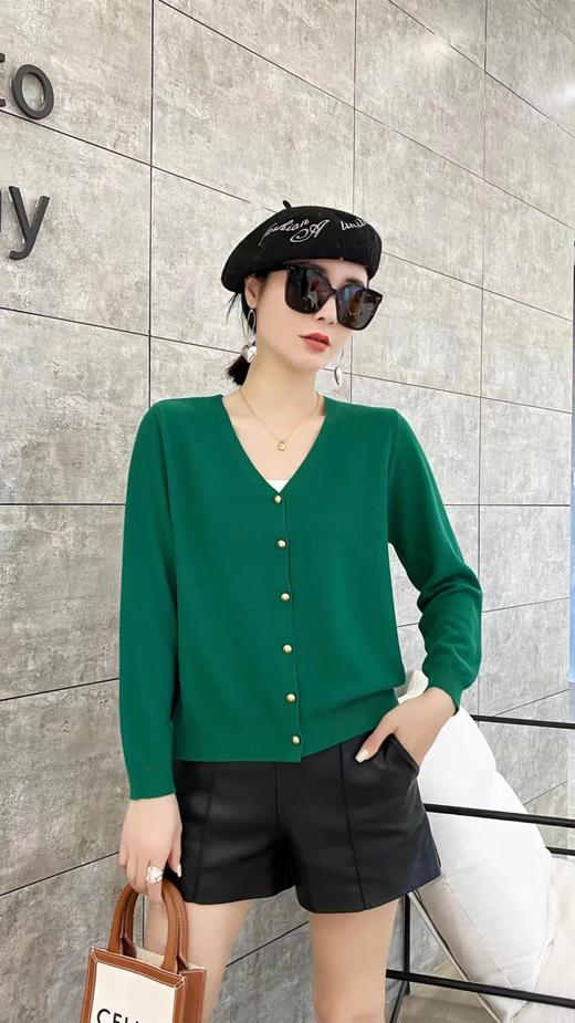 女针织金扣外套88022 商品图0