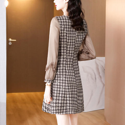 黛唯梵2022春装新款女轻奢女装氛围感名媛v领洋气内搭长袖打底裙 商品图2