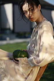 我不说谁知道这是睡袍啊！太好看啦！