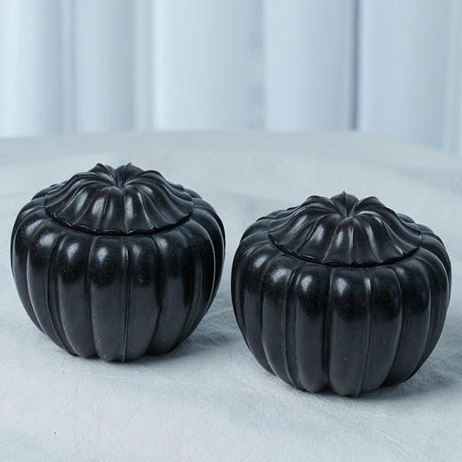 清 紫檀木雕瓜棱形围棋盒（一对） 商品图4