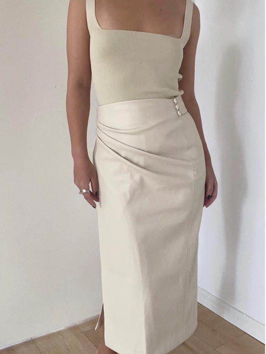 SIJIA | Venus skirt 弹力PU裹身半身裙  [ 酒红AW2478 / 黑AW2348 / 白AW2349 / 棕AW2350 ] 商品图3