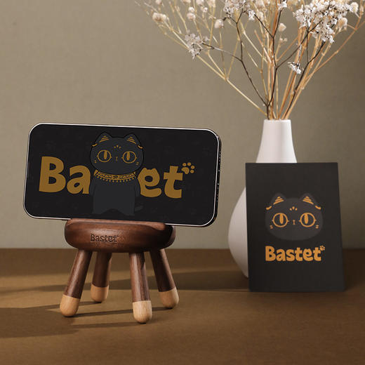 大英博物馆盖亚·安德森猫系列巴斯特萌猫北美黑胡桃木小板凳手机支架摆件 商品图2