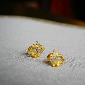 龢盒原创 18k金镶银桂金兔火欧珀轻奢耳钉