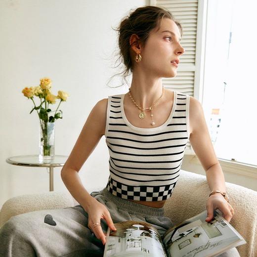欧芮儿打底背心女2022冬季新款条纹棋盘格拼接内搭设计感洋气上衣 商品图0