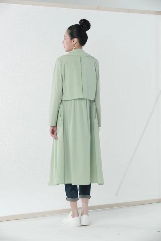 【伯妮斯茵】竹青色百搭气质中长款修身长袖翻领时尚过膝风衣 3D5781 商品图9