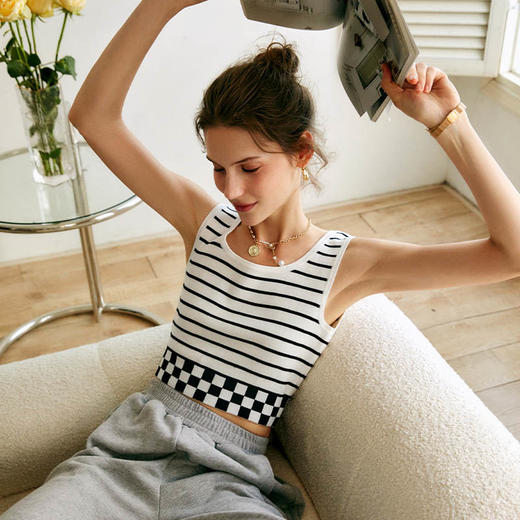 欧芮儿打底背心女2022冬季新款条纹棋盘格拼接内搭设计感洋气上衣 商品图1