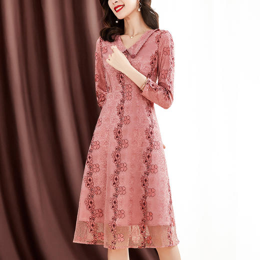 ZS-2029新款大码刺绣蕾丝连衣裙蕾丝绣花收腰气质粉色中长裙 商品图0