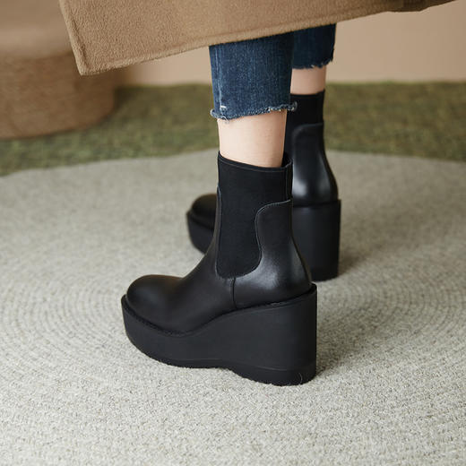 秋冬季新品坡跟圆头短靴女大码防水台黑色超高跟女靴  NWS1-7097 商品图4