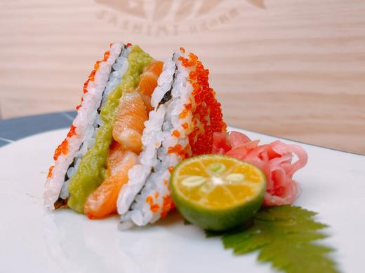 三文鱼牛油果三明治 商品图0