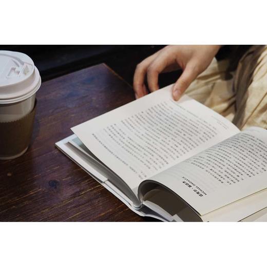 (仓发) 在别人的句子里/上海人民出版社/陈以侃/9787208159228 商品图8