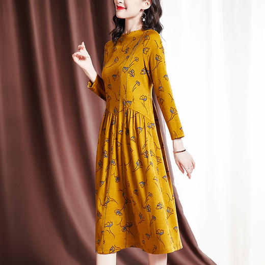 ZS-3893秋季新款大码貂绒连衣裙女碎花中长款洋气打底裙加厚修身裙子 商品图3