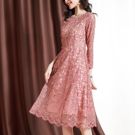 ZS-3527秋季新款大码蕾丝刺绣连衣裙女长袖时尚圆领收腰显瘦气质裙子 商品图2