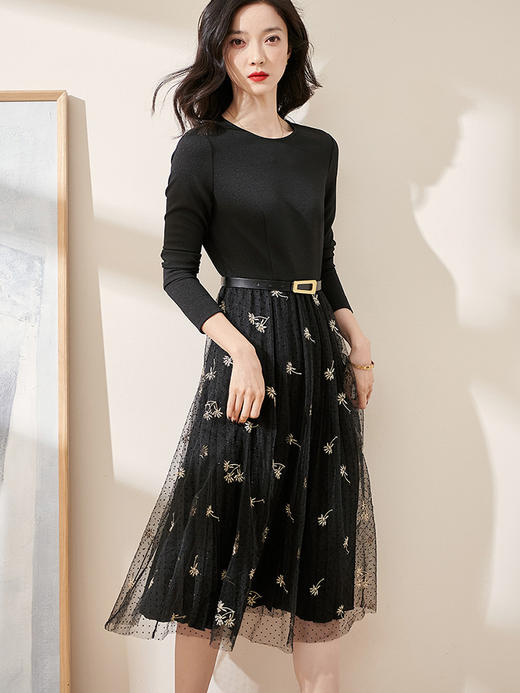 剩S/M/XL 米思阳2026春新款气质淑女拼接网纱连衣裙显瘦中长飘逸裙子0520 商品图1