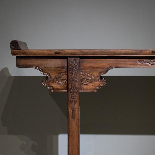 清中期 红木夹头榫灵芝纹翘头案 商品图1