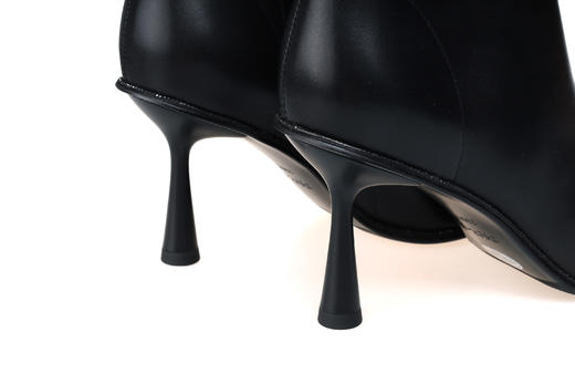 豪麟名鞋奥莱迪嘉女装牛皮革时尚雅致靴DJMPA22WN001黑色  原价2960元 商品图3