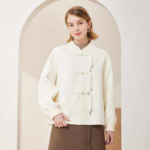 MH9Q6斯尔丽瑟俪商场同款2022年冬上新复古中国风盘扣时尚通勤短款大衣 商品图2