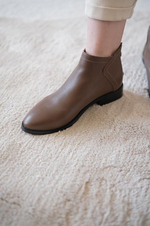 秋冬敲显瘦好穿/线下篙端品质时髦英伦短皮靴！中帮眞皮头层牛皮短筒靴 鞋楦敲秀气 显脚瘦！遮脚踝 3cm增高行走无压力 大象灰/气质棕两色 百搭日常优雅通勤，可搭配秋冬裙裤类所you穿搭！ 商品图12