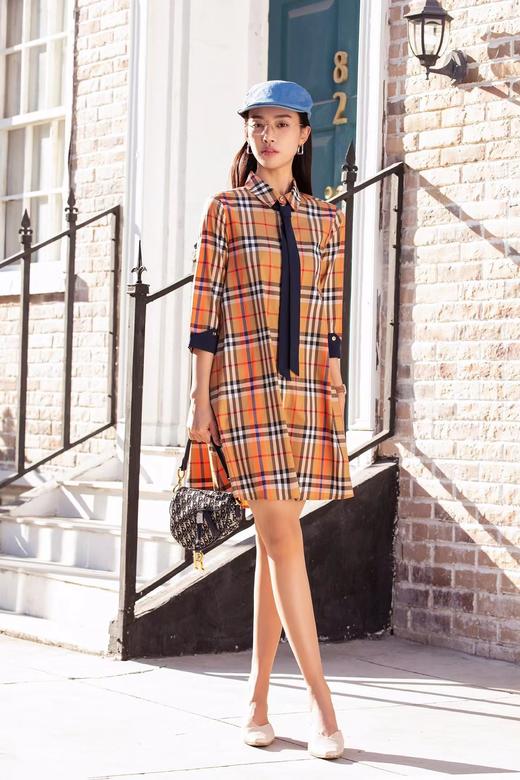 女格子A连衣裙125838 商品图0