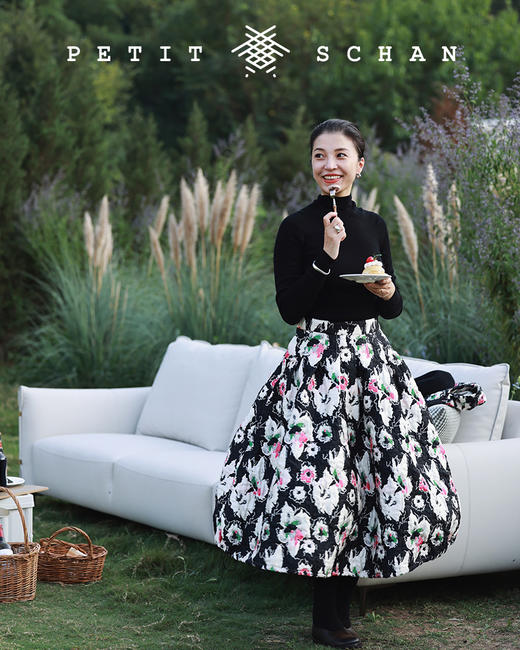 PETIT SCHAN小闪 CLO#127 full-blown flowers 莫奈花园 意大利进口提花面料设计款外套/伞裙 商品图5