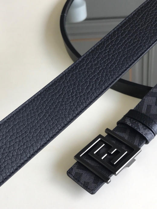 秋季特惠💰380 芬迪 新品 男士腰带 亮面双F标志 意大利进口小平纹牛皮 商品图4