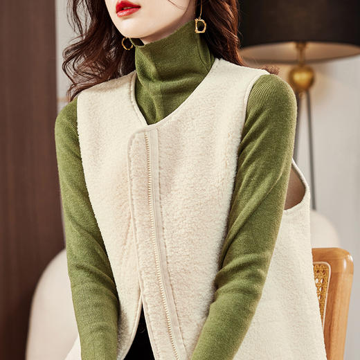 休闲仿羊羔绒马甲文艺宽松口袋撞色马甲显瘦外套HR-22Q33 商品图6