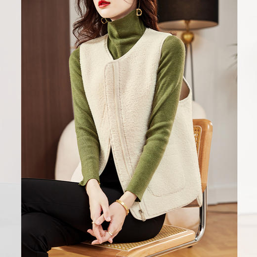 休闲仿羊羔绒马甲文艺宽松口袋撞色马甲显瘦外套HR-22Q33 商品图2