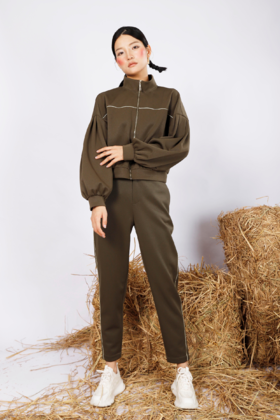 灯笼袖针织面料休闲外套