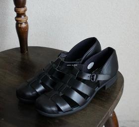 6折Chausser黑色凉鞋