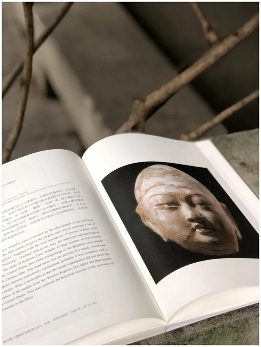 《丝绸之路艺术：龟兹造像》，平装，16开，张泽珣、黄君博著，浙江大学出版社2022年9月一版一印，定价198，售价158元。 商品图9
