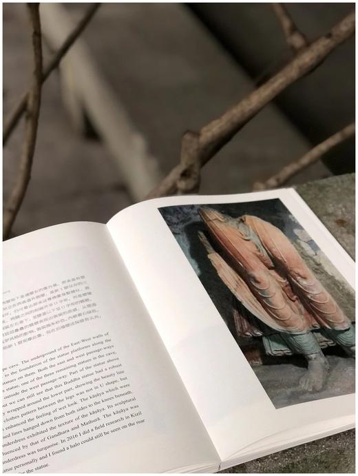 《丝绸之路艺术：龟兹造像》，平装，16开，张泽珣、黄君博著，浙江大学出版社2022年9月一版一印，定价198，售价158元。 商品图7