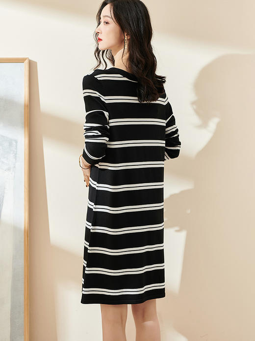 剩M/L 米思阳2024秋季新款休闲时尚条纹中长款T裙宽松九分袖连衣裙0534 商品图3