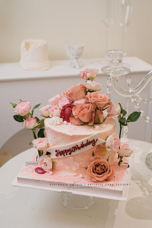 「卡布奇诺折射」鲜花蛋糕，奶油霜抹面（抹面是淡奶油+黄油）（表面鲜花不可食用） 商品图1