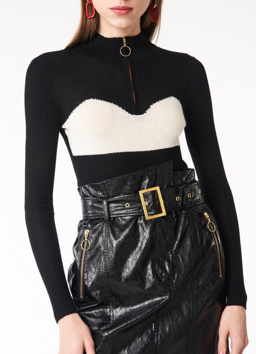 不对称褶皱纹理皮半裙 商品图1