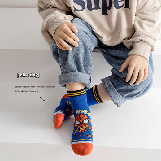 【星戴露蜘蛛侠儿童袜子】中筒秋冬款男童女童春秋棉宝宝学生恐龙卡通小孩棉袜 商品图5