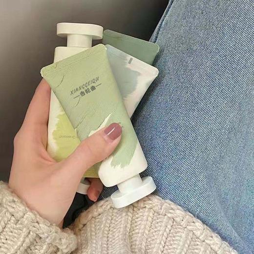 【买二送二！香妃曲护手霜】香妃曲护手霜香氛滋润手霜，学生补水防裂，淡香水护手霜-QQ 商品图1