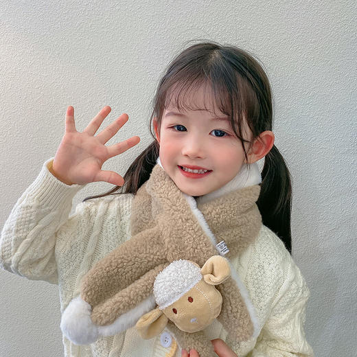 【颜色多选！卡通儿童保暖围巾】冬季保暖可爱爬爬羊儿童围巾，糖果色羊绒双球男童女童宝宝围脖 商品图0