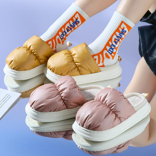 【超RUA的猫肚皮绒感！国潮防水棉拖】中底能量反馈科技，就像脚底多了只猫！能外穿的保暖棉拖鞋，防水羽绒布，毛绒保暖防滑，室内居家包头拖鞋月子鞋子 商品图1