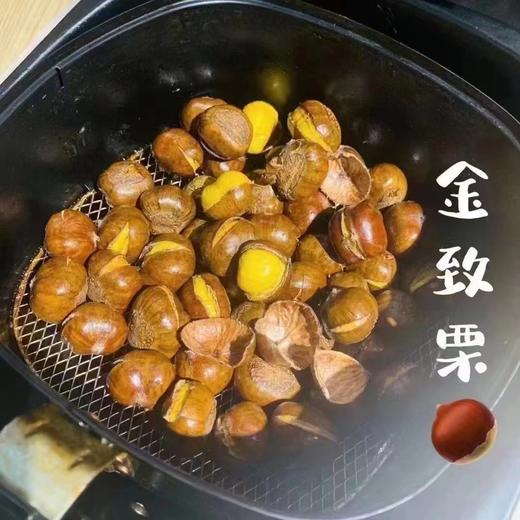 ​🍀秋风起，板栗香❗️【迁西生板栗】颗颗精选✨，粒粒金黄，金灿灿的栗仁入口，香甜软糯，✅板栗可生吃，也可熟食👏生吃甘甜清脆，煮熟或炒熟的板栗，香甜软糯，美味可口！ 商品图3