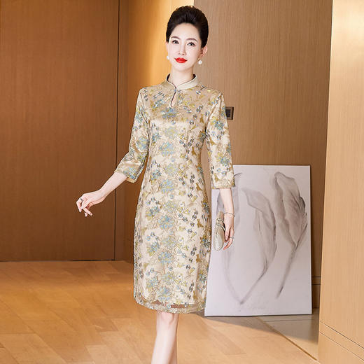 LC-2280香槟金套装丈母娘刺绣礼服春洋气年轻喜婆婆婚宴装秋冬两件套 商品图3