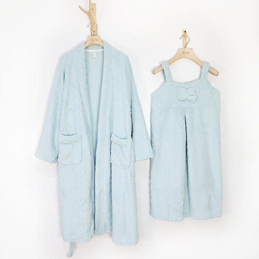 【抖音属】珊瑚绒家居套装（3072） 商品图2