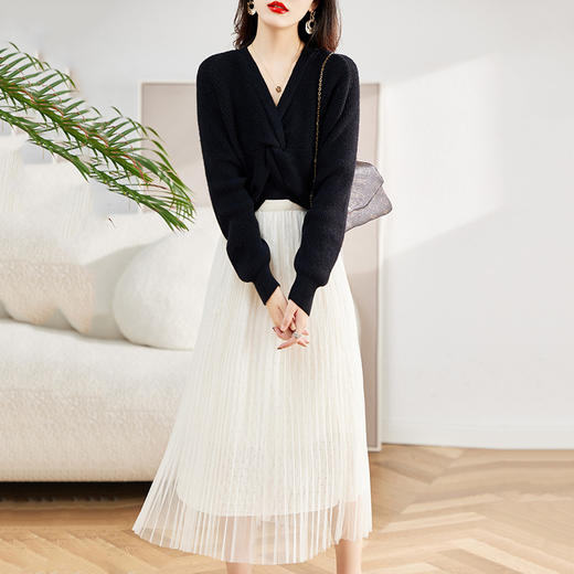 法式复古V领上衣气质半身裙长裙时尚两件套HR-WM78729 商品图2