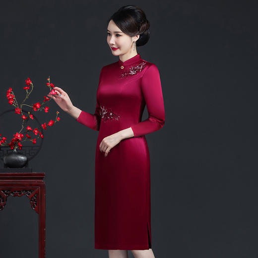 JC-62201醋酸气质红色婚宴妈妈装喜婆婆礼服 商品图1