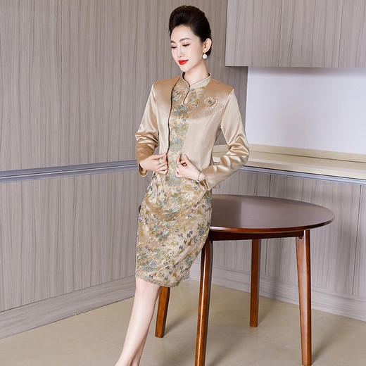LC-2280香槟金套装丈母娘刺绣礼服春洋气年轻喜婆婆婚宴装秋冬两件套 商品图2