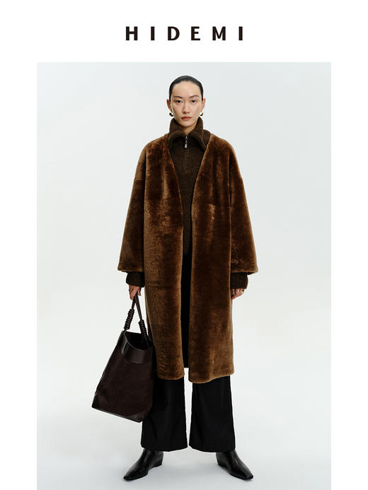 HIDEMI 棕色V领浴袍腰带式极简廓形中长款皮毛一体大衣皮衣 商品图0
