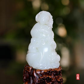 和田玉（羊脂玉）籽料摆件--母子情深 376g