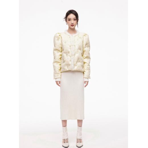 【大货孤品，不退不换】 【杏花初雪】轻奢名媛风绣花白鸭绒羽绒服&羽绒马甲 商品图4