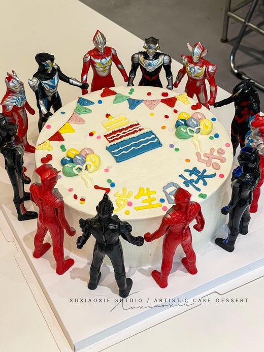 奥特曼2.0蛋糕（3层胚2层夹心，默认：火芒） 商品图1