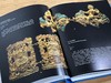 《器服物佩好无疆：东西文明交汇的阿富汗国家宝藏》（增订版），清华大学艺术博物馆编，16开，精装，页数不详，1.28kg，上海书画出版社2022年一版一印。定价258，售价198元。
  商品缩略图3